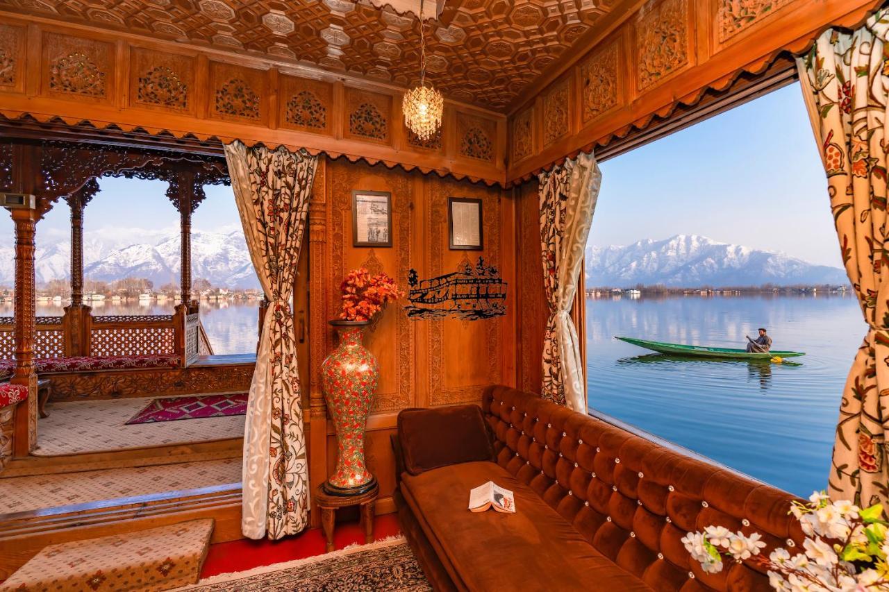 New Jacquline Heritage Houseboats Сринагар Экстерьер фото